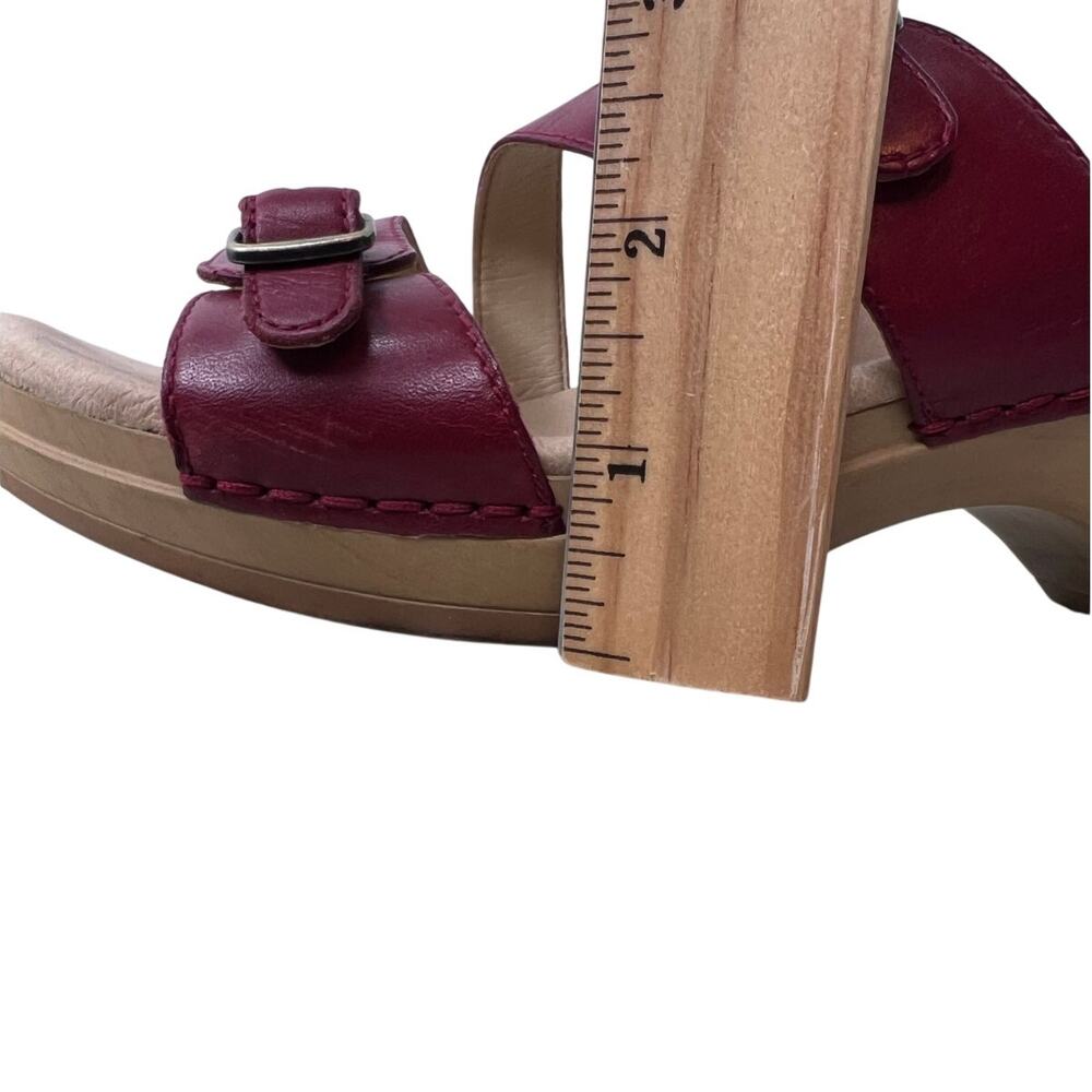 Dansko Karena Leather Buckle Strap Comfort Sandal in Red Wine Casual Women's 7.5 - Picture 10 of 13